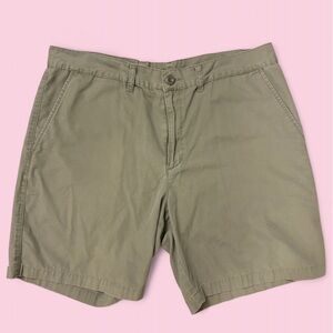 Patagonia Organic Cotton Chino Shorts Men’s 36 Green Khaki Casual Outdoor